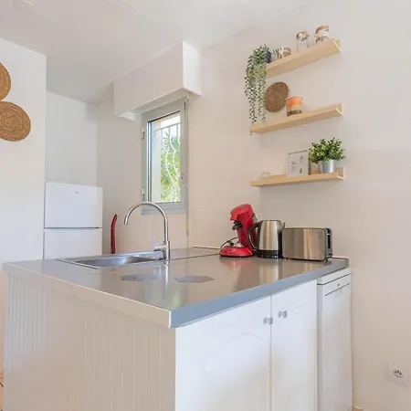 Dans Les Golfs Appt 47m² Piscine * Saint-Raphaël