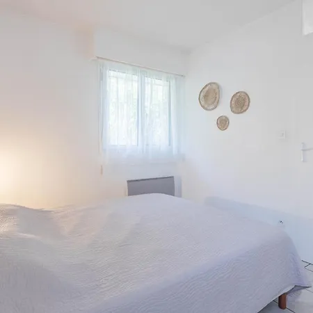 Dans Les Golfs Appt 47m² Piscine * Saint-Raphaël
