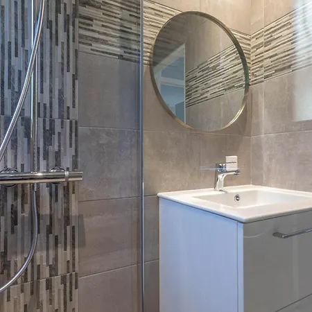 Dans Les Golfs Appt 47m² Piscine Appartamento